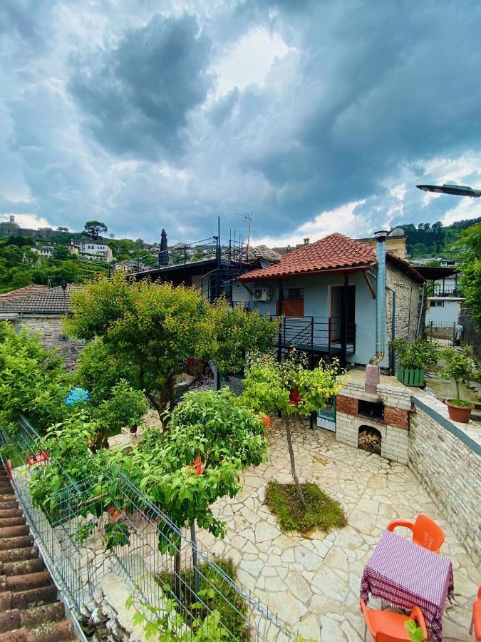 "Mani Guest House" Gjirokastra Zewnętrze zdjęcie