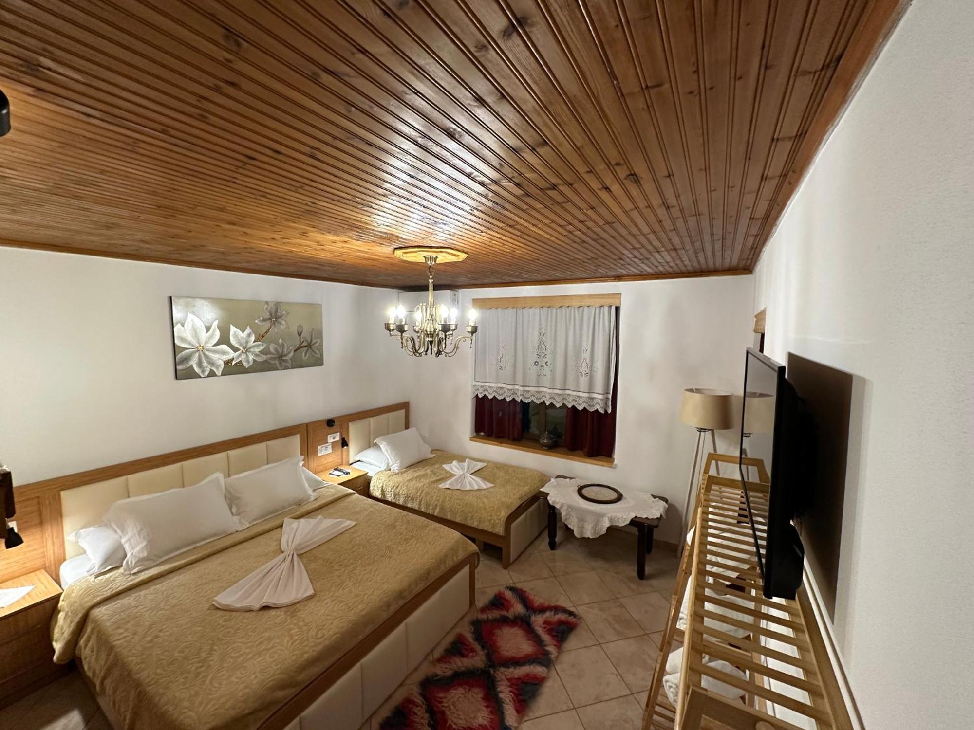 "Mani Guest House" Gjirokastra Zewnętrze zdjęcie
