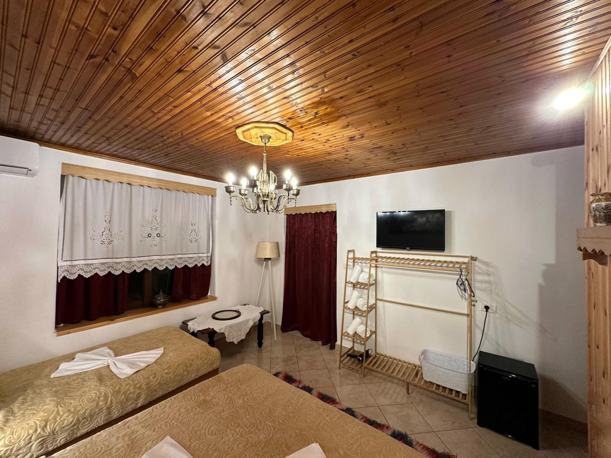 "Mani Guest House" Gjirokastra Zewnętrze zdjęcie